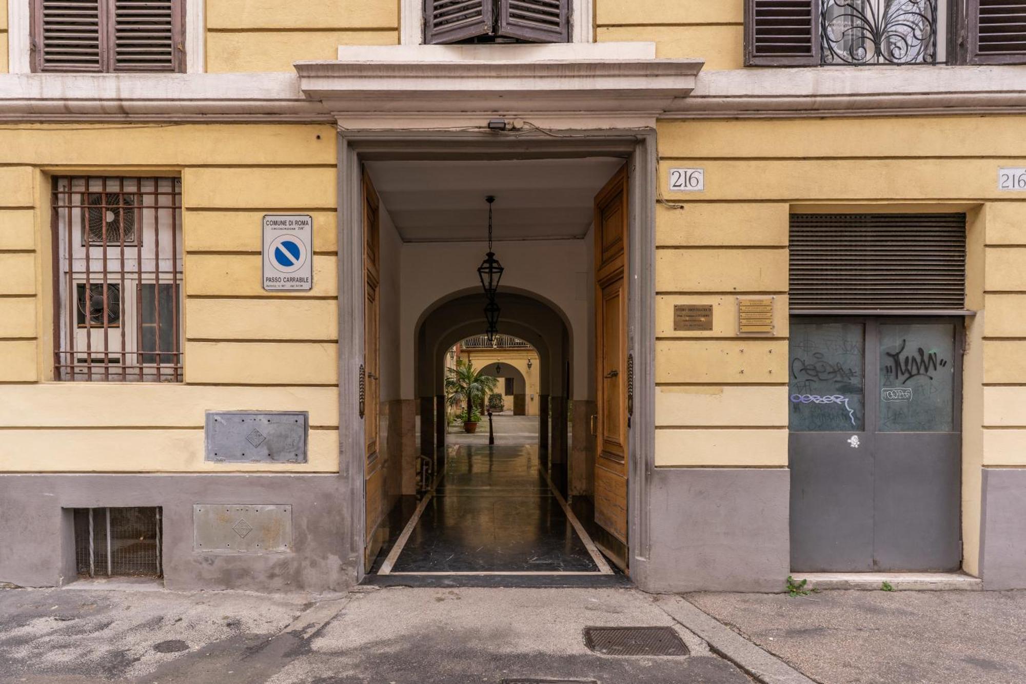 Spacious Apartment Close Vatican Roma Exterior foto